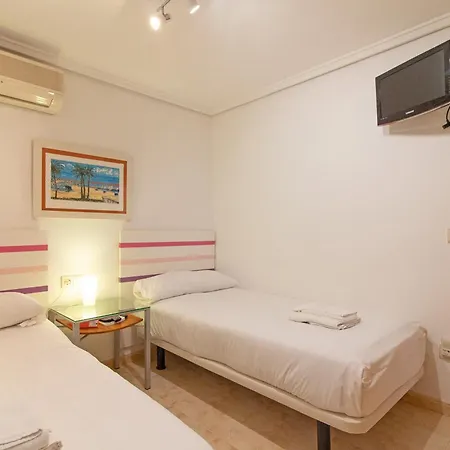 Global Properties, Muy Cerca De La Playa De *