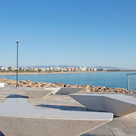 Global Properties, Muy Cerca De La Playa De Apartment *